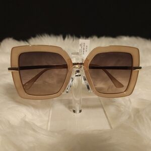 Tan Oversized Square Sunglasses with Gradient Lenses